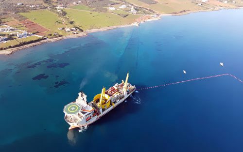 希腊克里特岛首个海底电缆系统投运